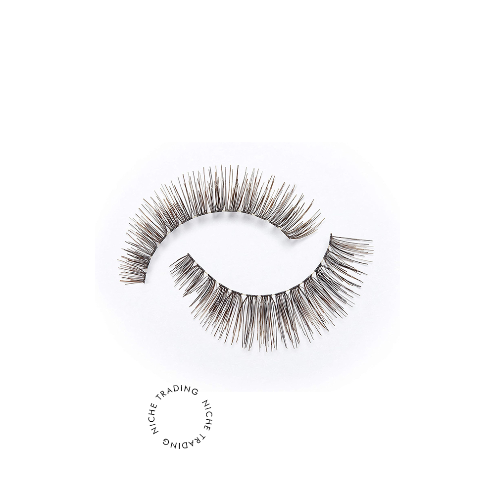 
                  
                    Eylure Pre Glued Volume NO.101
                  
                